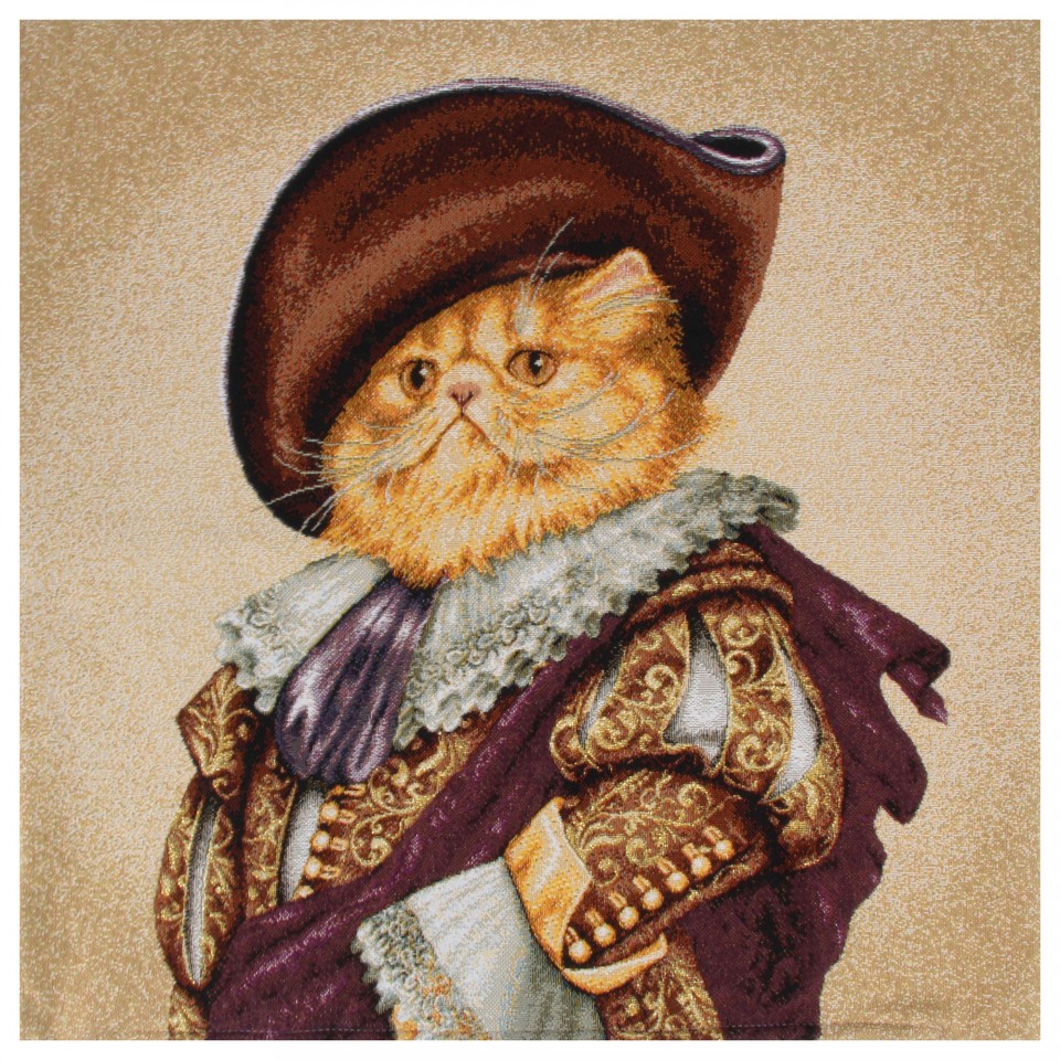 Кот в историческом костюме
